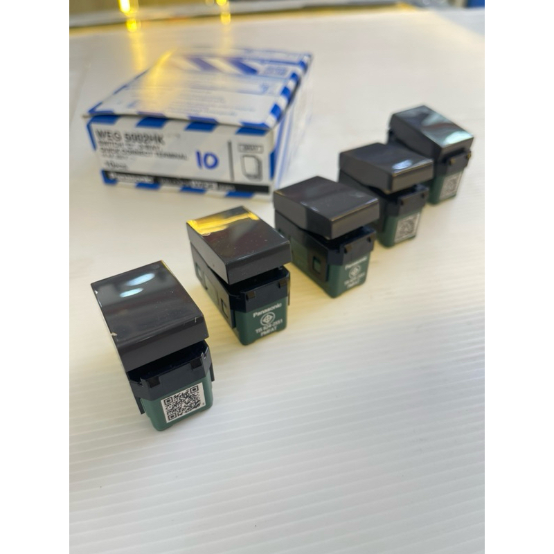 WEG 5002HK SWITCH "C", 3-WAY, QUICK CONNECT TERMINALสีเทา