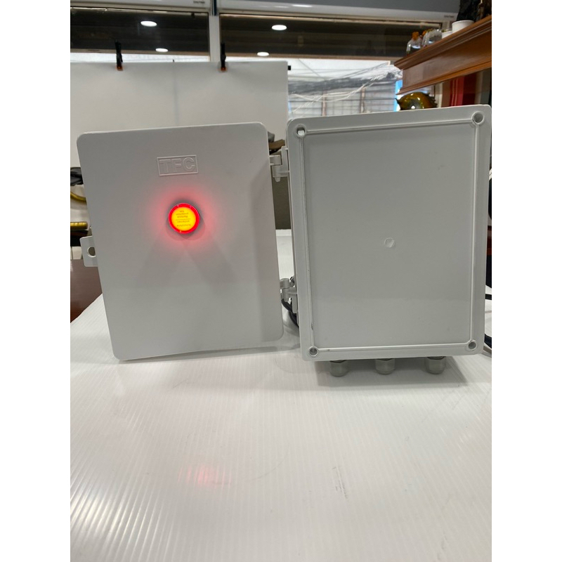 ตู้ควบคุมระดับน้ำในถังด้วยลูกลอยไฟฟ้าไฟ DC12V.แม่นยังเที่ยงตรงและปลอดภัย